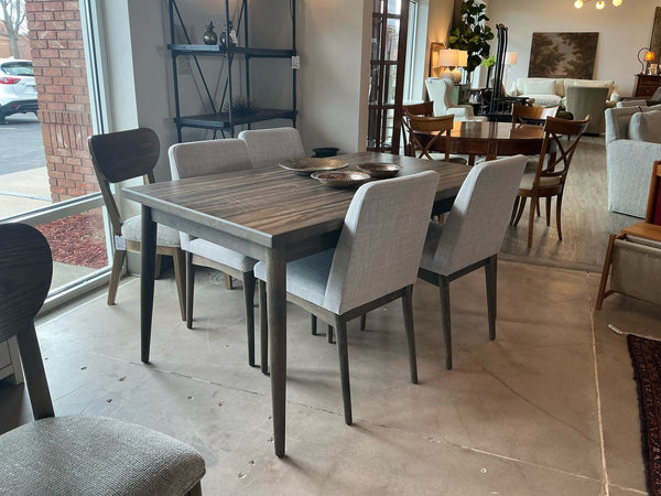 Table & 4 Chairs